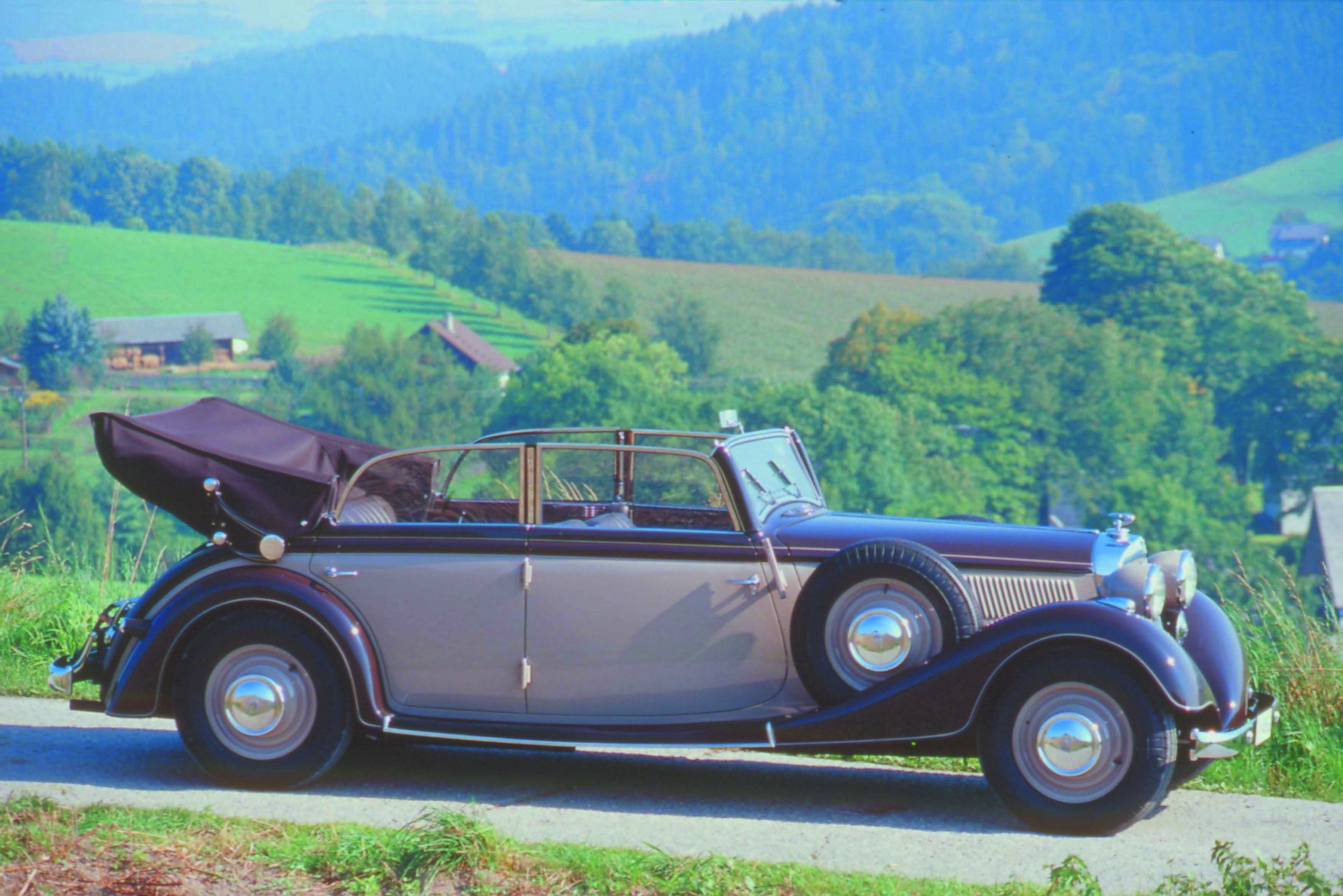 Horch 830 BL Sedan-Cabriolet with V-8-Motor