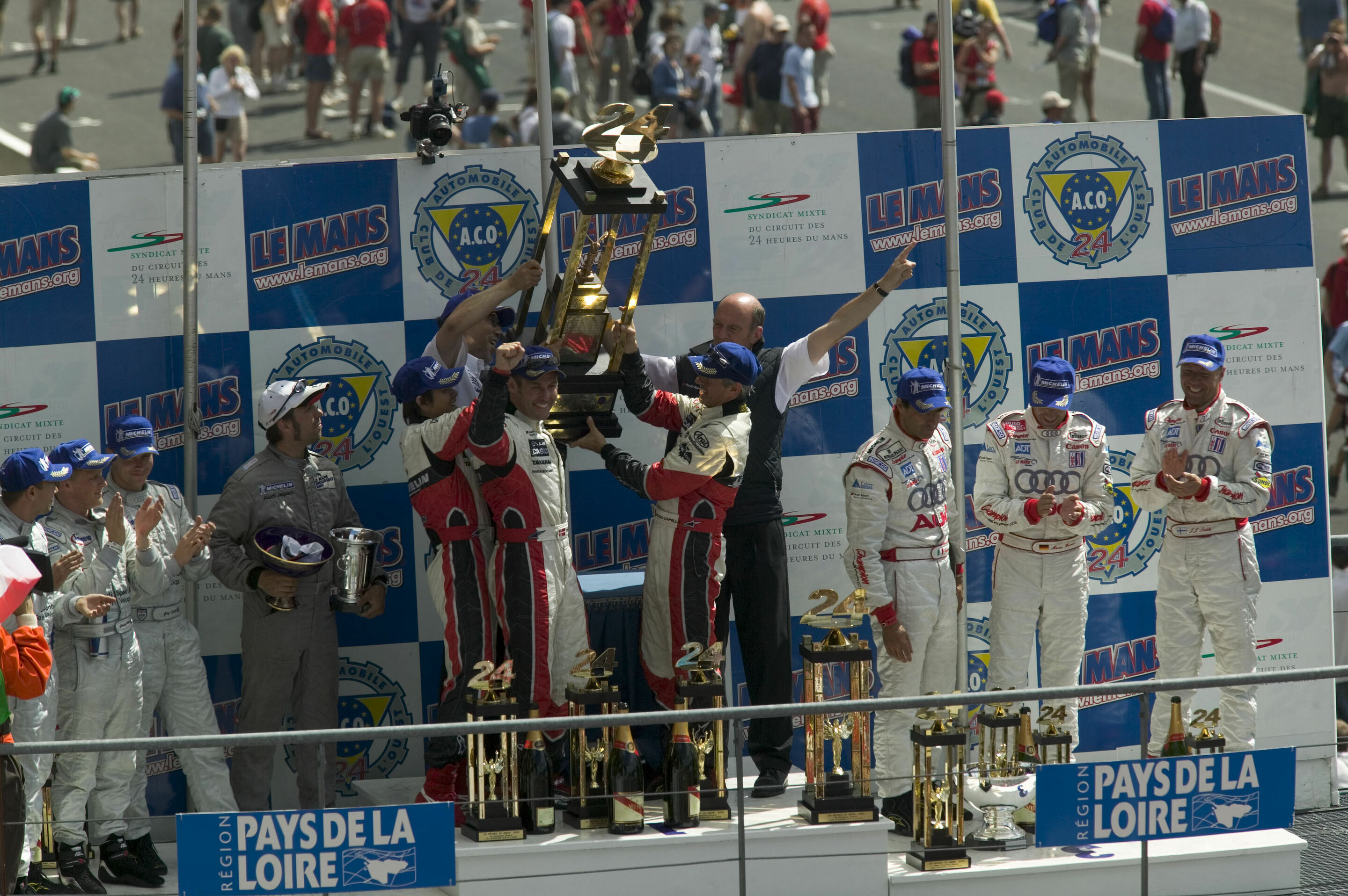 24h Le Mans 2004 - Seiji Ara, Tom Kristensen, Dindo Capello